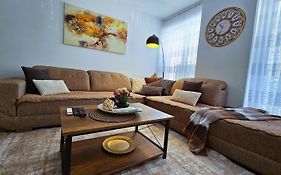 Superb 1 Bedroom In The Best Zone Of The City.